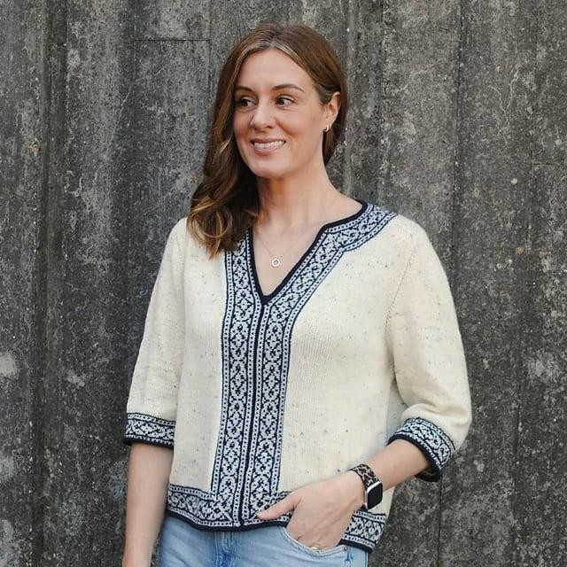 Пуловер с жаккардовой отделкой спицами Taverna Вязаный спицами пуловер с жаккардовыми планками