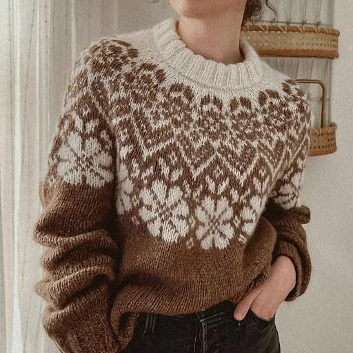 Пуловер с жаккардовой цветочной кокеткой Bloom Pullover Вязаный спицами пуловер с жаккардовой кокеткой