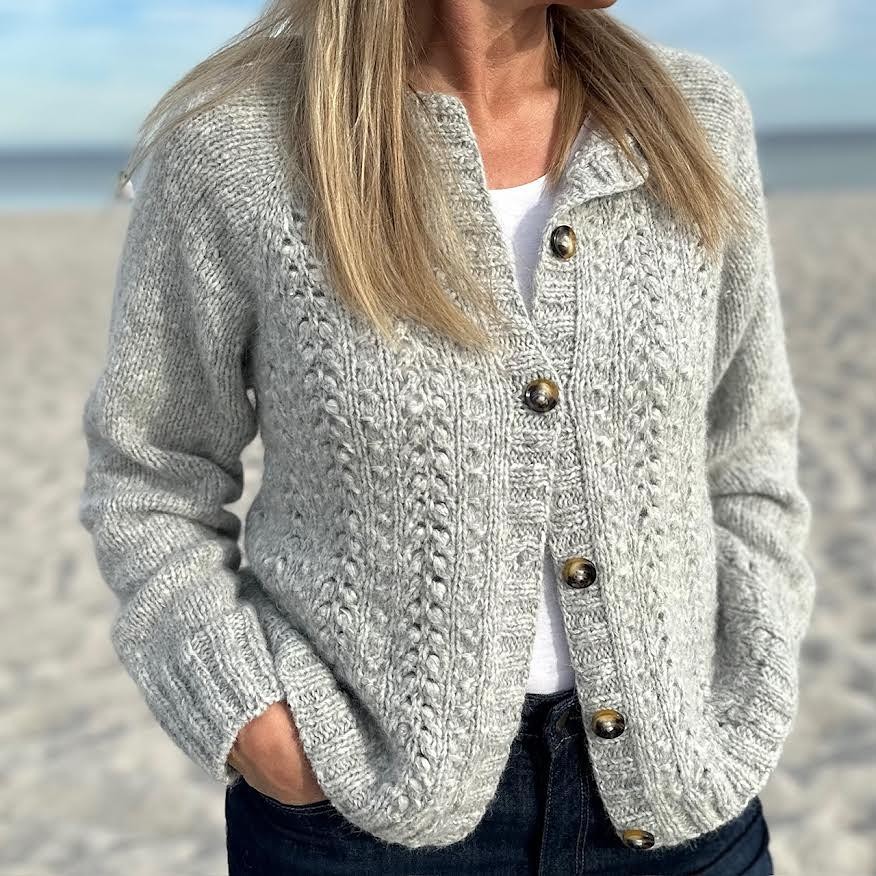 Женственный кардиган спицами с ажурным узором Barley Field Женственный кардиган спицами с описанием