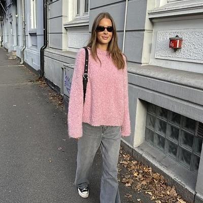 Пуловер вязаный спицами из букле без швов Ella Sweater Пуловер оверсайз из букле