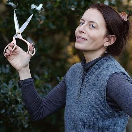 Жилет спицами без швов со стиками Cutting Edge Vest Жилет, вязаный сверху со стиками