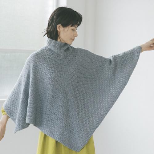 Пончо спицами травяным узором без швов Fuyunagi Интересное пончо спицами без швов