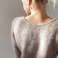 Несложный пуловер спицами