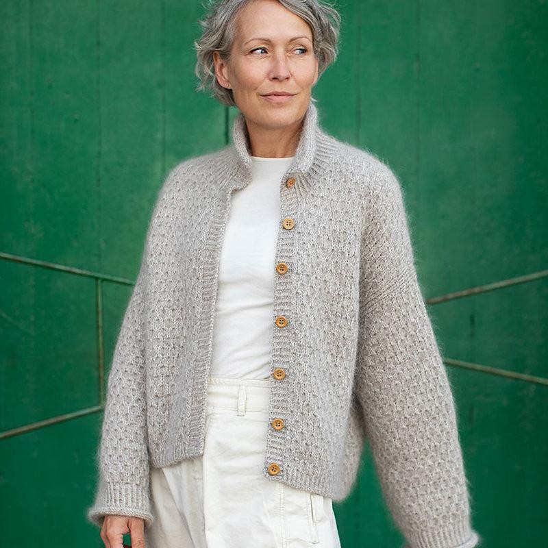 Жакет оверсайз вязаный спицами сверху вниз с японским плечом Honey Jacket Жакет женский, вязаный спицами сверху вниз с японским плечом, схемы и описание