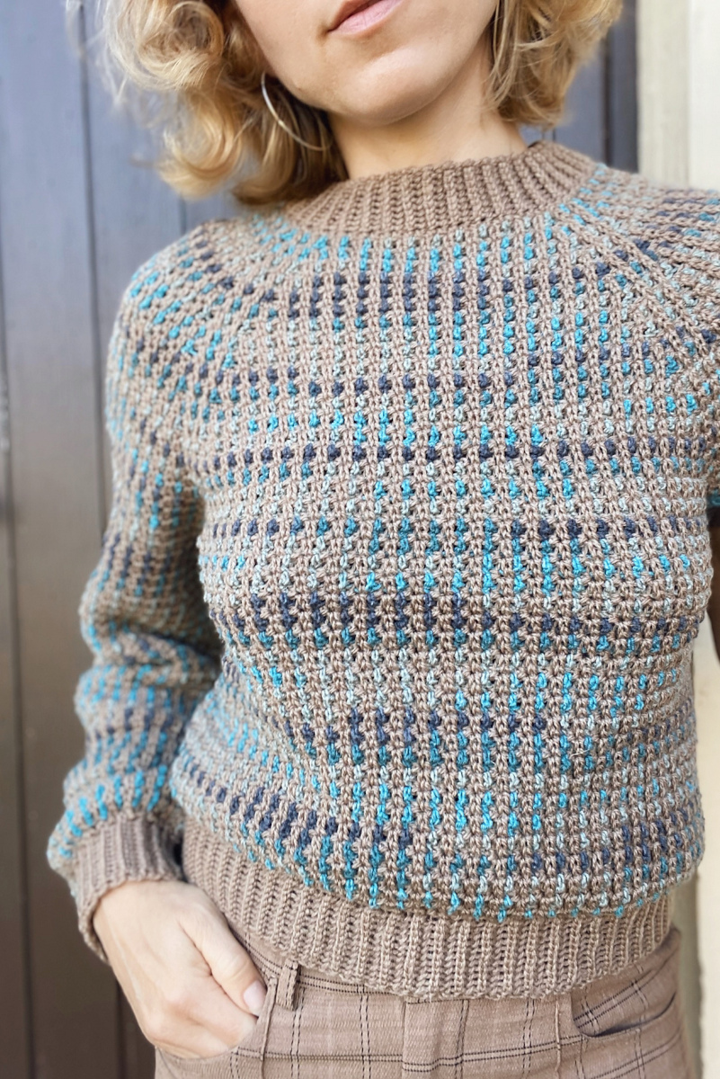 Ажурный пуловер с коротким рукавом реглан