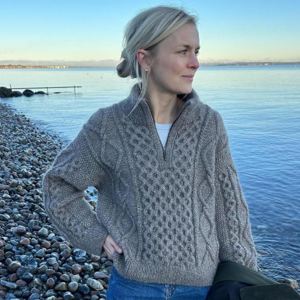 Теплый свитер с воротником на молнии Dagmar Zipper . Теплый свитер с японским плечом спицами