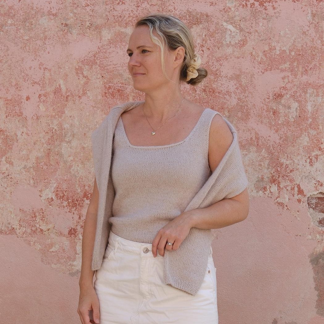 Комплект из болеро и топа спицами Pas De Deux Комплект из болеро и топа, связанных спицами без швов