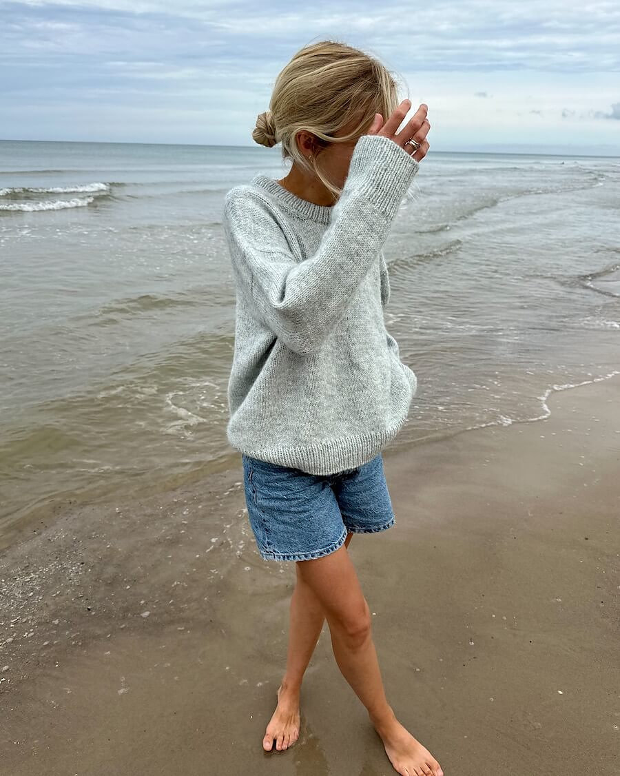 Описание свитера спицами