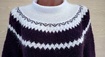 pulover spicami