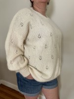 Женский ажурный пуловер спицами