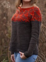 Женский пуловер с бабочками