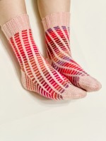 Вязаные носки спицами