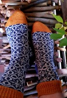 Жаккардовые носки со снежинками