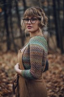 Женский жаккардовый пуловер спицами