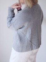 Бесшовный оверсайз пуловер спицами