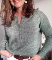 Вязаный пуловер с горловиной хенли