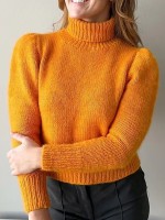 Вязаный женский свитер спицами