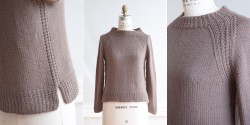 Пуловер с текстурными планками, связанный спицами