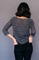 Пуловер спицами чулочной вязкой с полосками