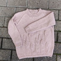 Детский свитер регланом