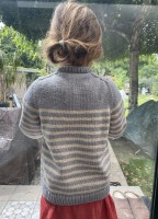 Детский свитер с японским плечом