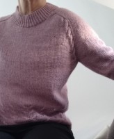 Повседневный пуловер спицами