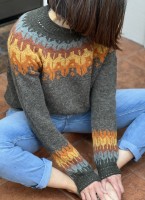 Красивый жаккардовый пуловер спицами