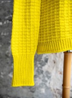 Пуловер реглан, вязаный текстурным узором сверху