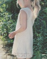 Вязаное платье для девочки 4 лет спицами