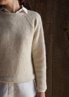 Классический пуловер спицами с описанием