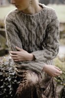 Джемпер с косами Glacier демонстрирует вязаную моду зима 2016