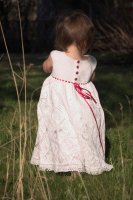 Описание вязания спицами ажурного платья для девочки