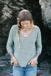 Вязание спицами для женщин свободного пуловера Lucinda с V вырезом горловины