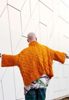 Новый дизайн уютного и очень свободного свитера-бокси от Стивена Веста