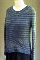 Пуловер с асимметричным жаккардом