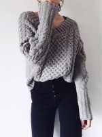 Пуловер объемными косами