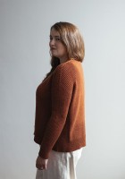 Пуловер со спущенным плечом