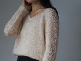 Пуловер без швов