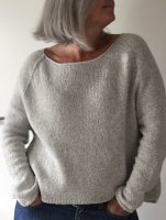 Свободный пуловер реглан спицами вязанием сверху