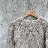 Ажурный пуловер без швов регланом