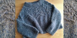 Пуловер спицами круговыми рядами