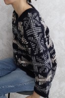 Пуловер жаккардом и вышивкой