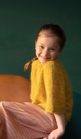 Пуловер из мохера для девочки