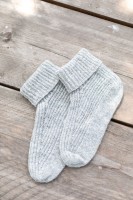 Женские носки, связанные от мыска до манжеты
