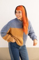 Интересный пуловер свободного кроя спицами