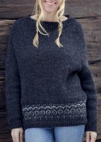 Женский пуловер с жаккардом по низу