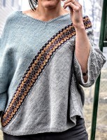 Пуловер с жакардом, связанный по кругу спицами