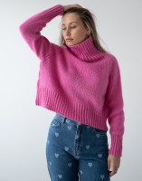 Короткий свитер спицами описание