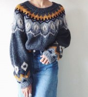 Модный свитер спицами схемы