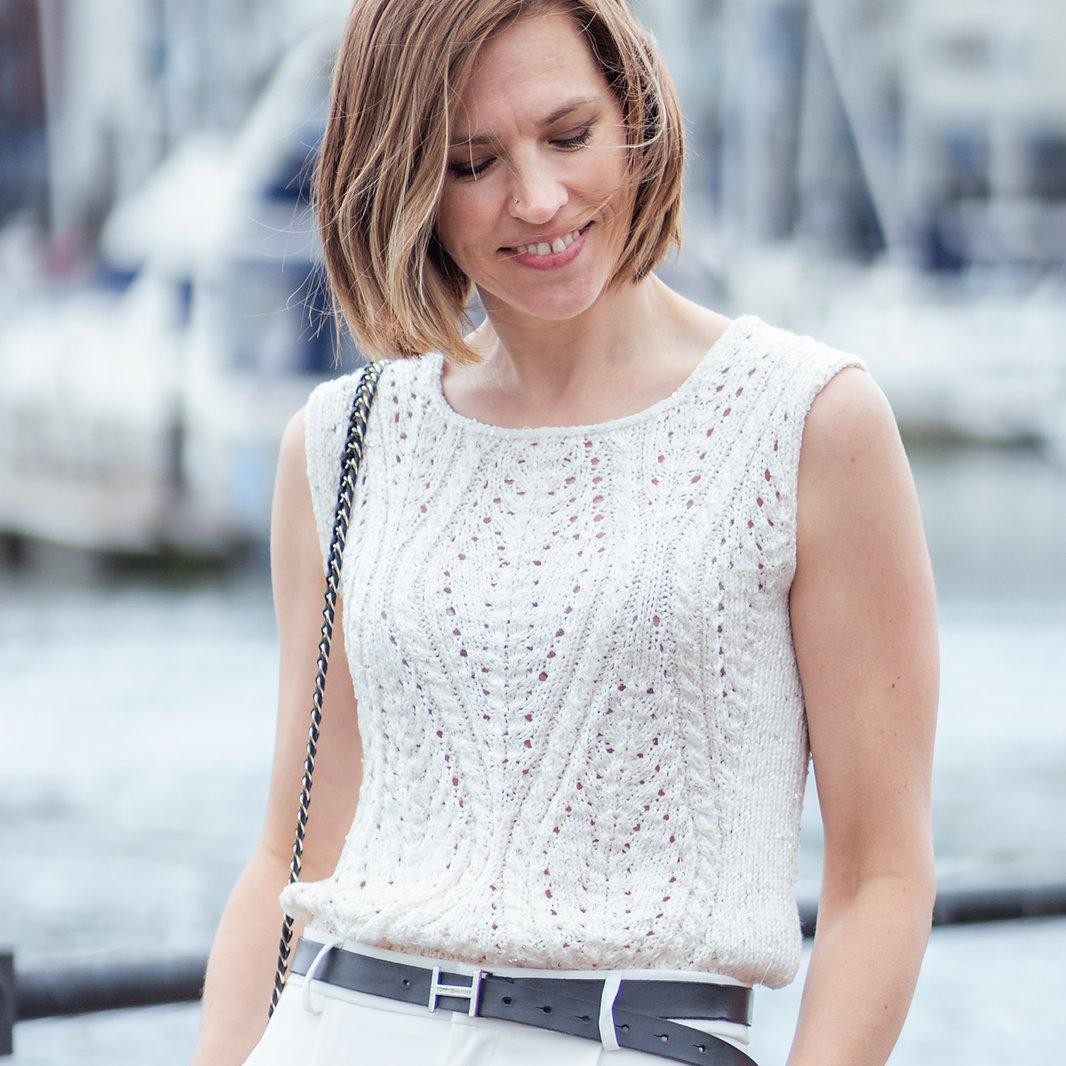 Вязаный летний топ с японским плечом сверху Moonglow Top Топ вязаный спицами ажурным узором сверху вниз с японским плечом схема и описание